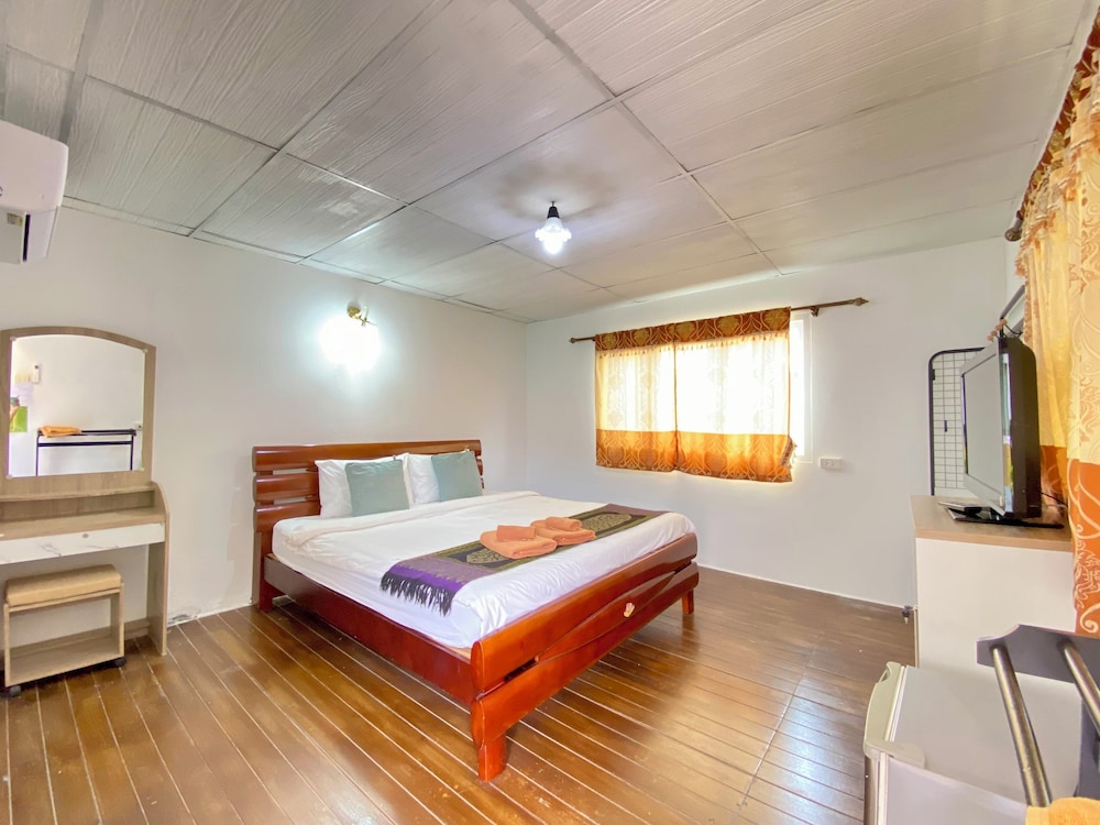 PHI PHI BA KAO BAY RESORT 16/50