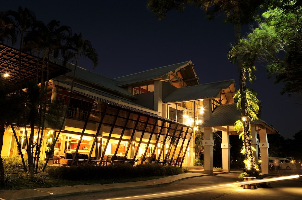 Natural Park Resort Pattaya 3/50
