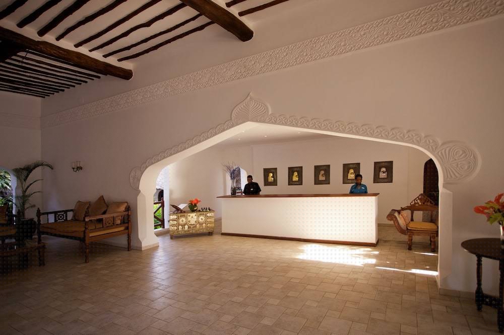 Sultan Sands Island Resort & Spa 11/69
