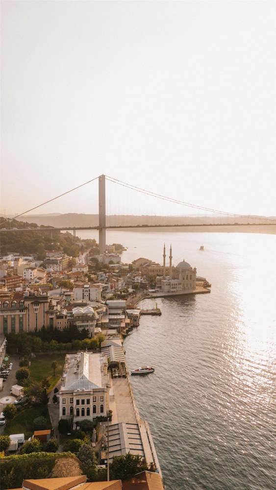 Radisson Blu Bosphorus Hotel 75/80