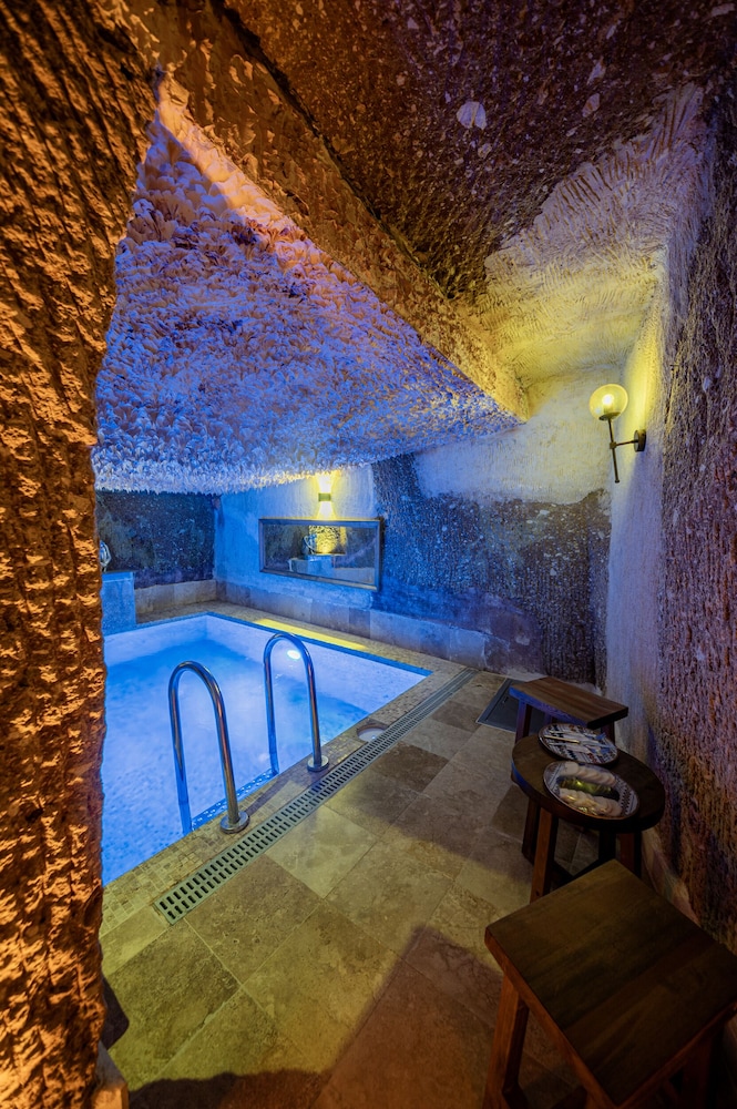 Alfa Cave Hotel 17/50