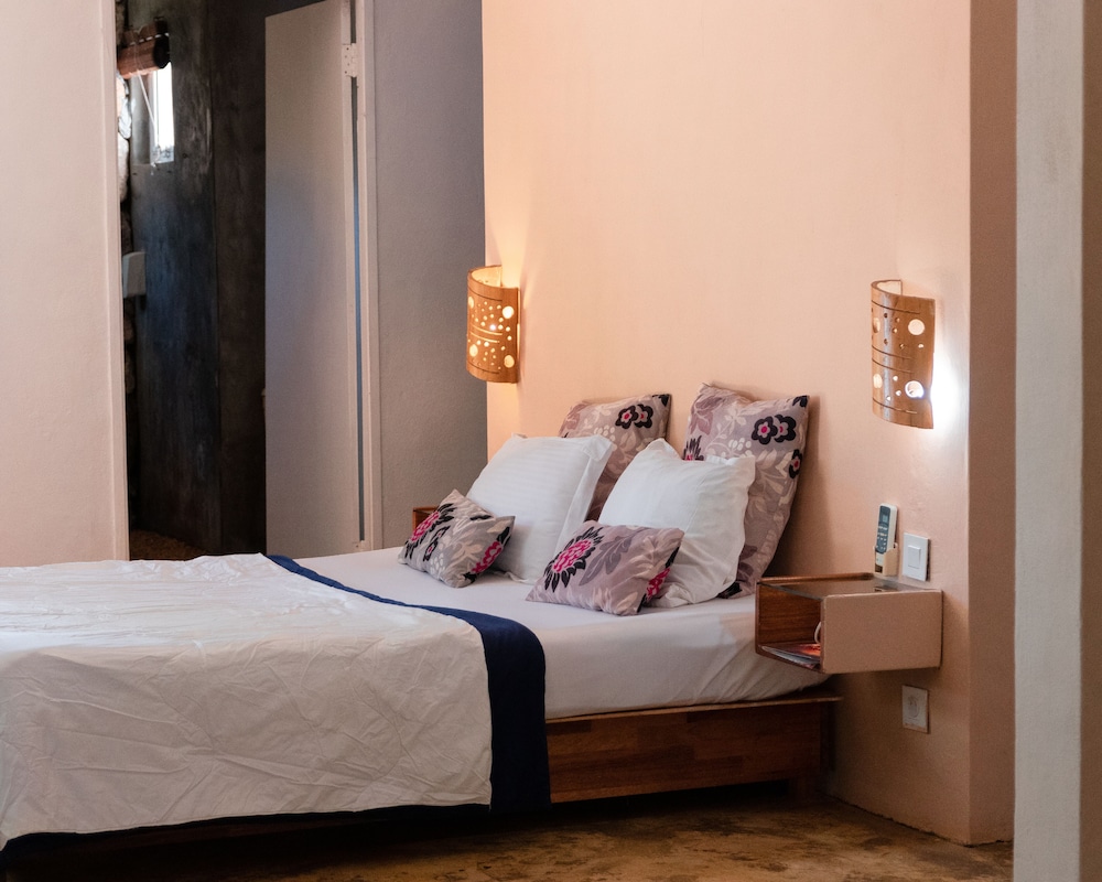 Nativ Lodge & Spa 6/50