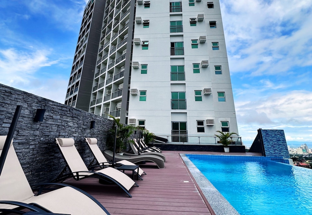 Hayat Sky Towers 5/50
