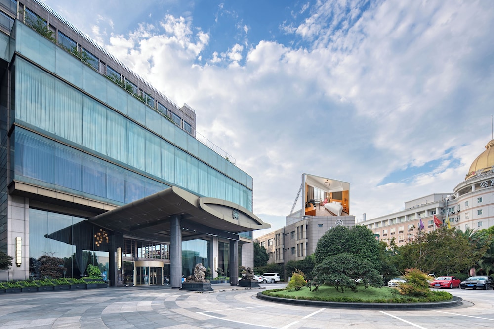 Plaza Hotel Yuyao 47/50