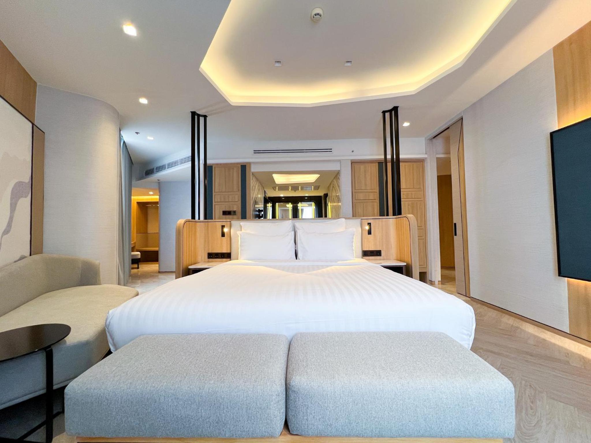 جناح تنفيذي بسرير كينج مع دخول الصالة، Novotel Rayong Star Convention Centre 3/10