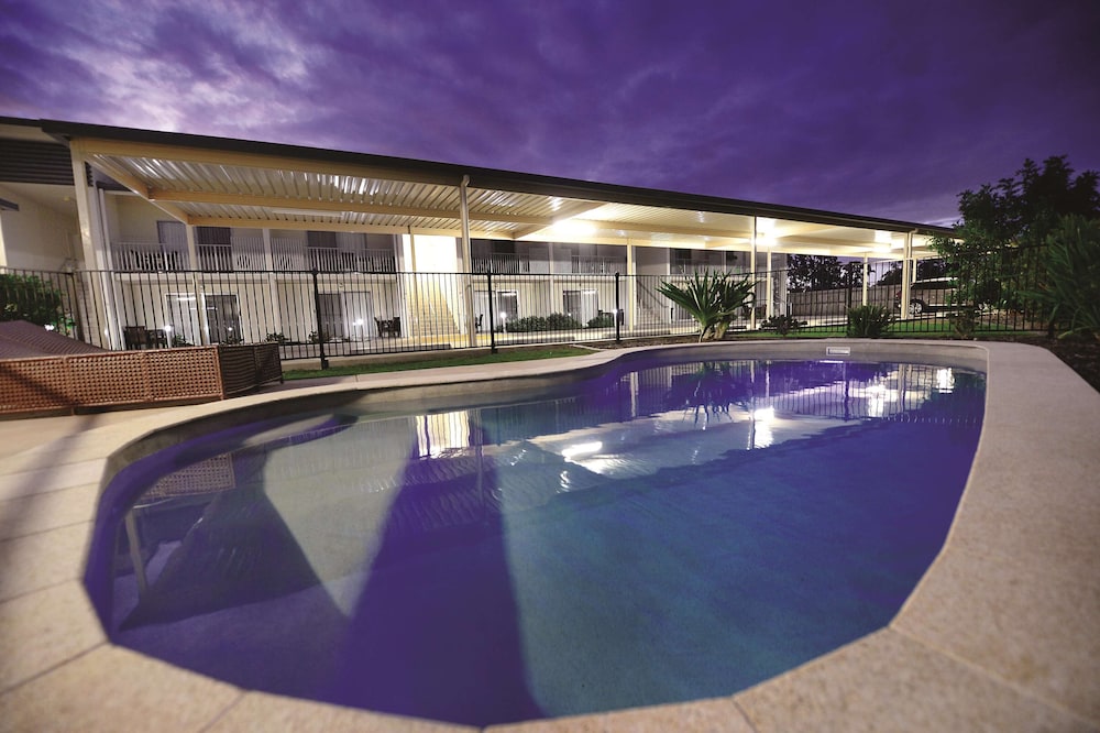 Oaks Middlemount Suites 33/53