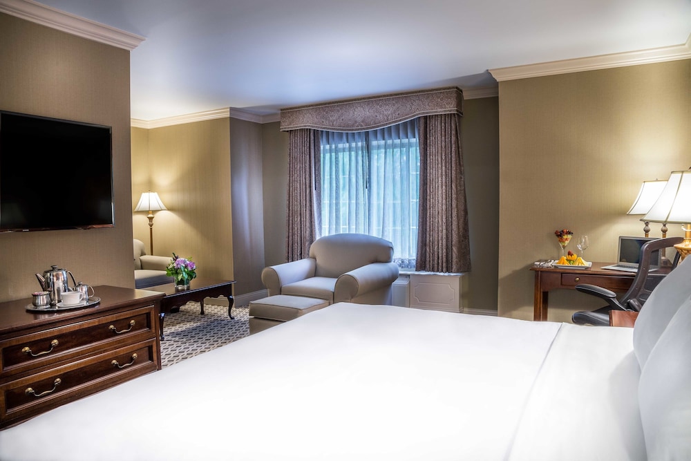 Madison Hotel 16/53