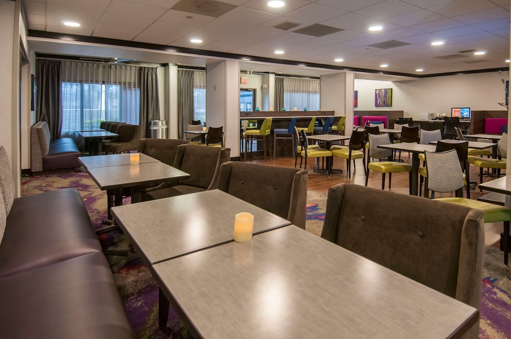 Hampton Inn By Hilton Shreveport Bossier City 33/55