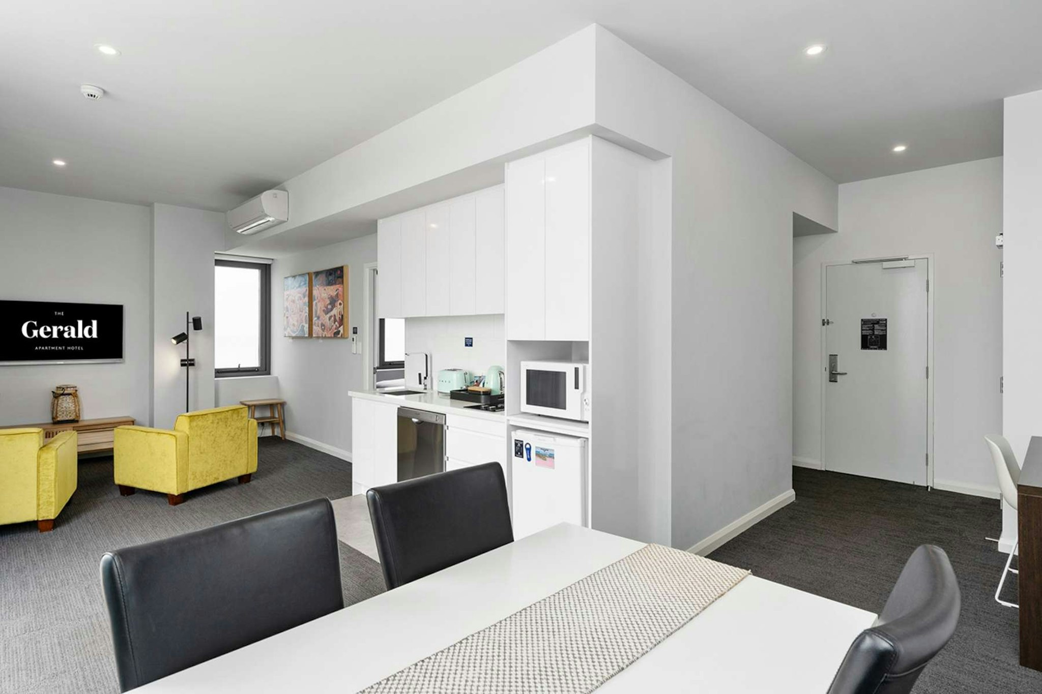 The Gerald Apartment Hotel 29/50