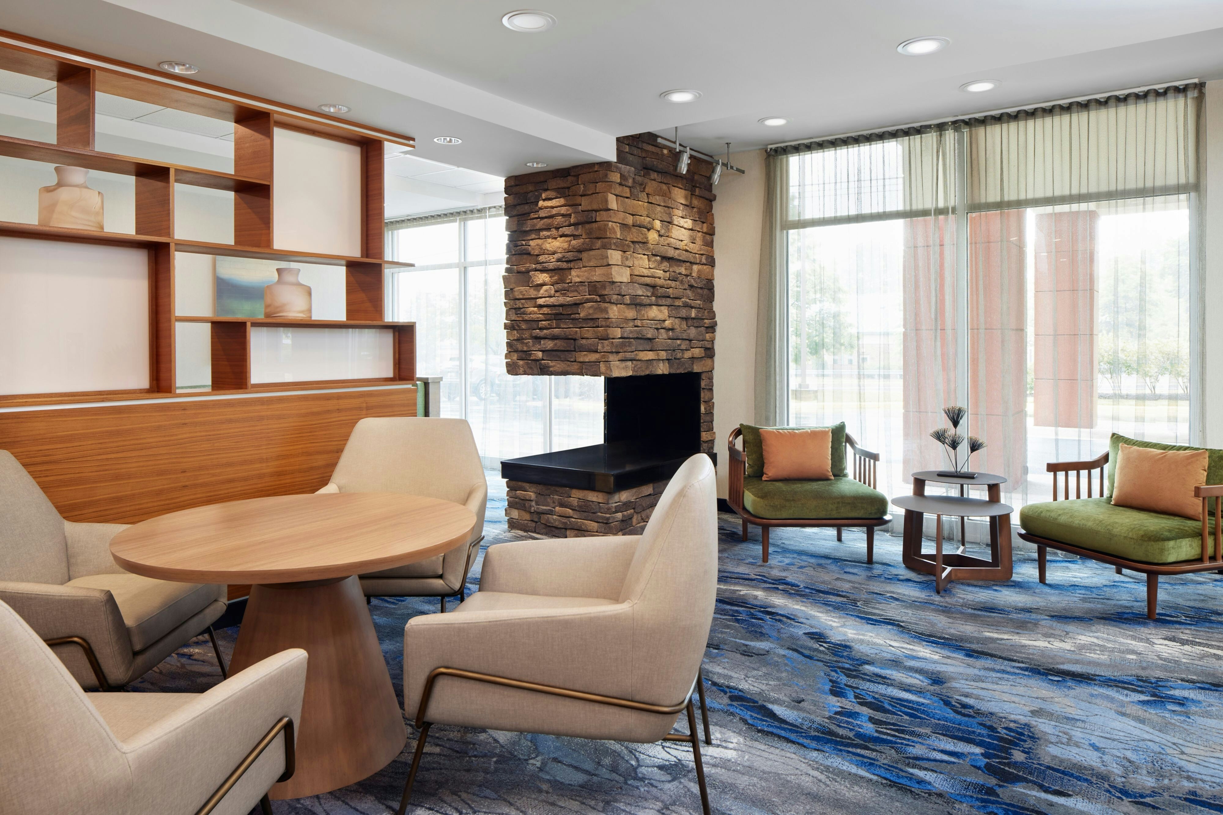 Fairfield Inn And Suites Stafford Quantico 27/29