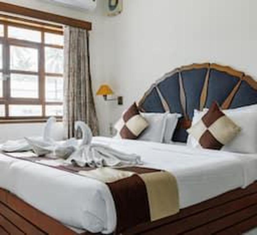 PAULSON PARK HOTEL 20/50