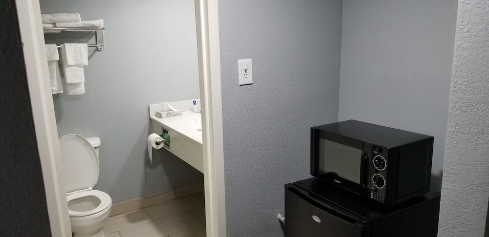 Studio6 Suites Memphis, TN – East Memphis 11/36