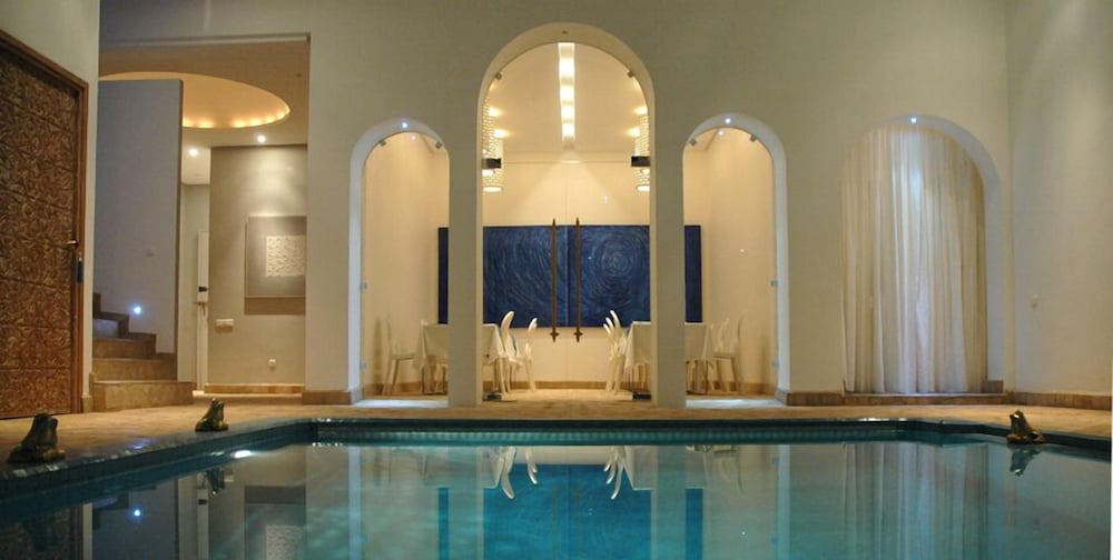 Riad Zyo 23/50
