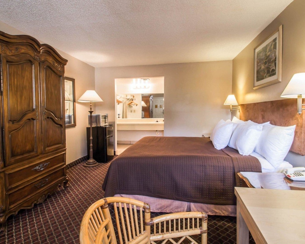 Rodeway Inn Apopka 22/46