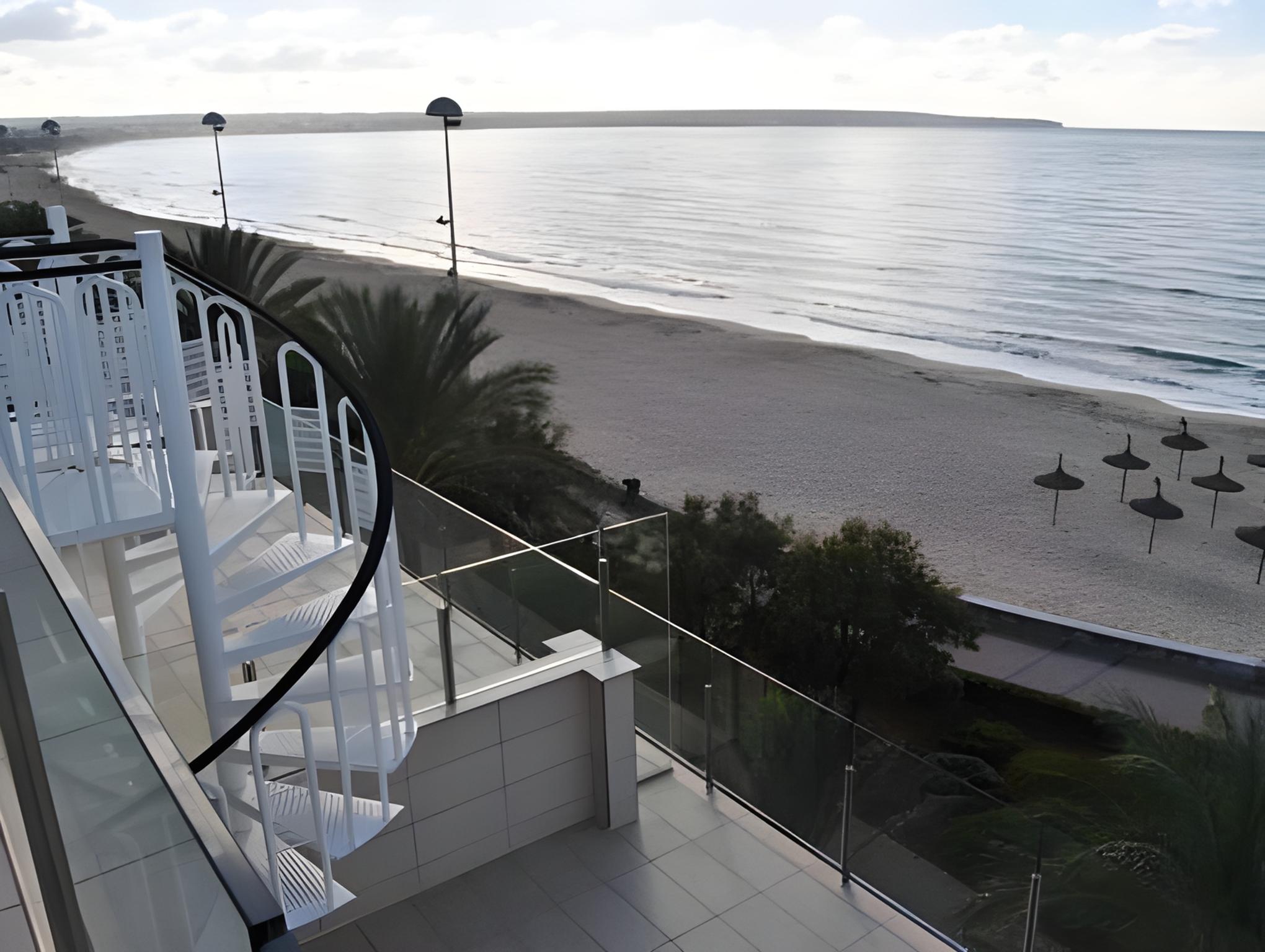 Apartaments Delfin 25/27