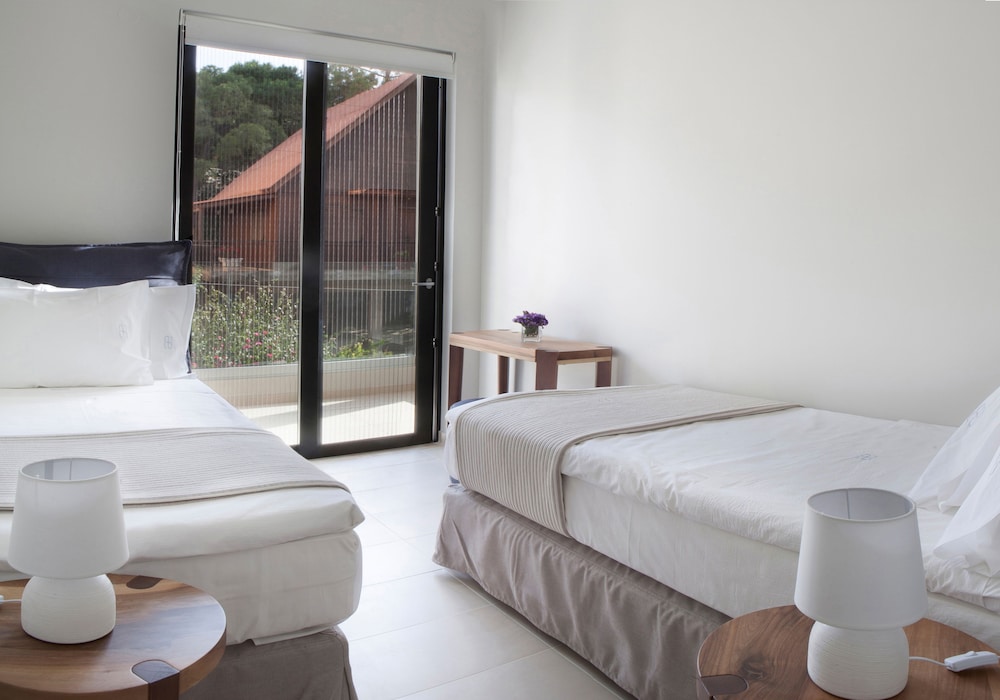 Aethrion Boutique Homes 18/50