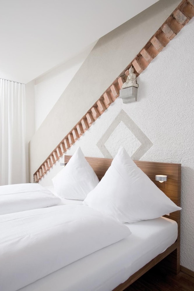 Hotel Constantia 18/38