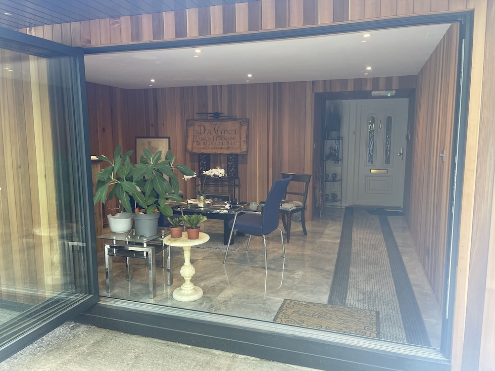 Da Vinci Guest House Gatwick 5/56
