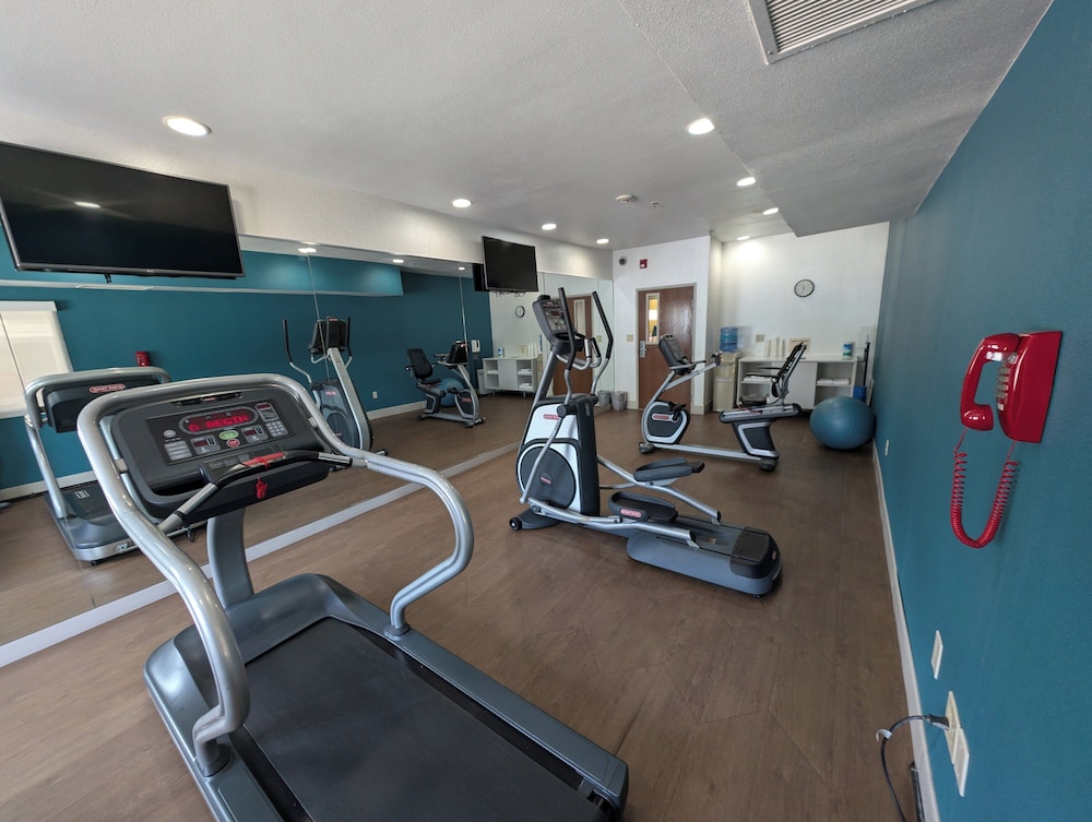 Holiday Inn Express Hotel Suites el Dorado 27/43
