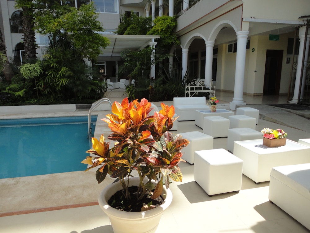 Villa Las Margaritas Sucursal Caxa Hotel 65/68