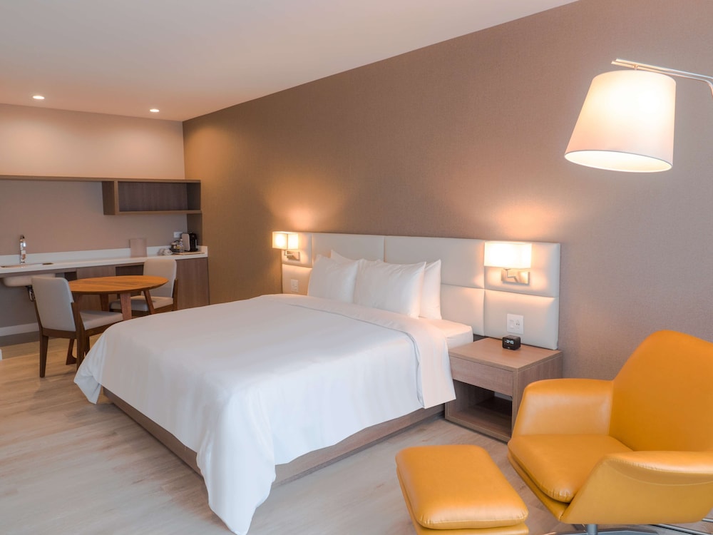 Hilton Garden Inn Santa Ana San Jose 15/42