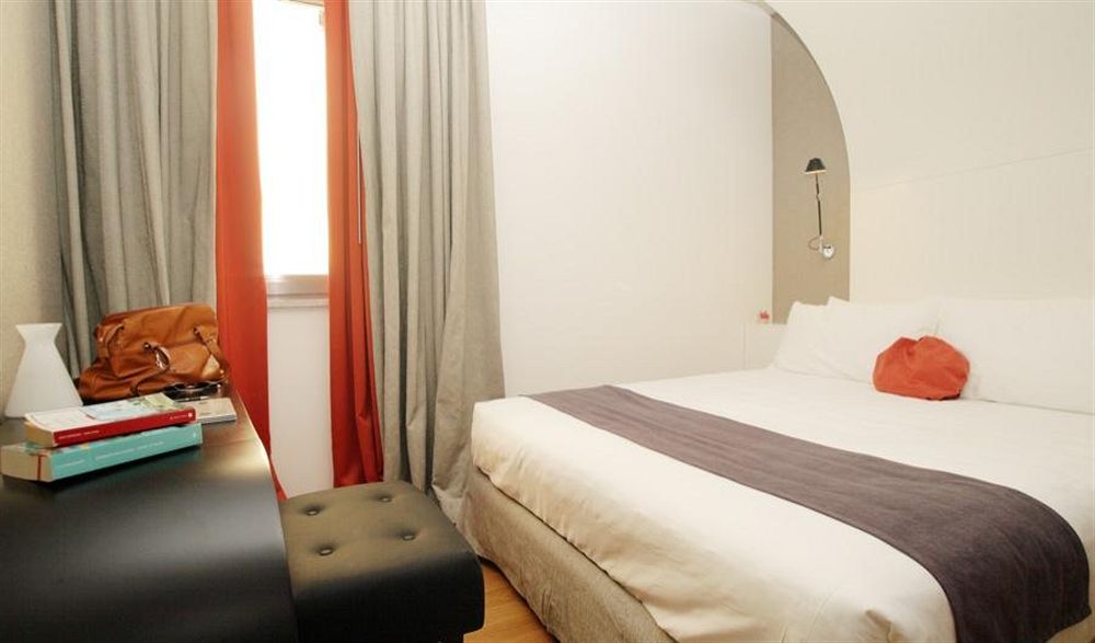 Room at Culture Centro Storico Hotel, NAPLES