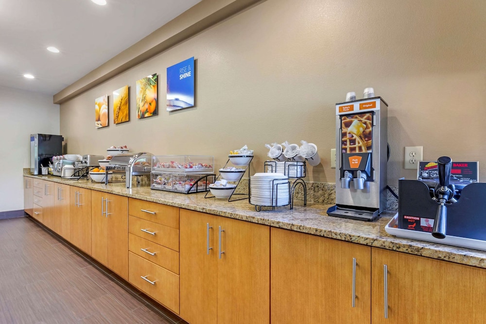 Comfort Inn & Suites Lenoir Hwy 321 Northern Foothills 4/40