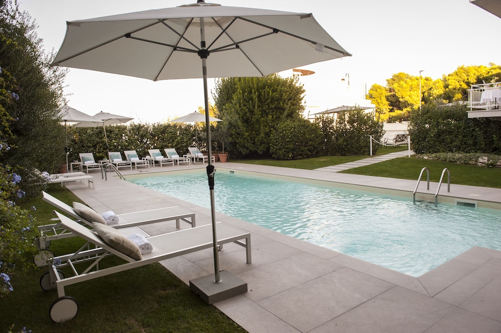 GRAND HOTEL PASSETTO 66/70
