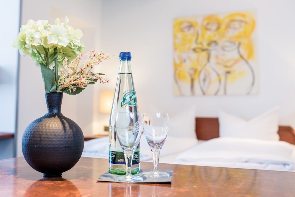 Best Living Hotel Arotel 8/67