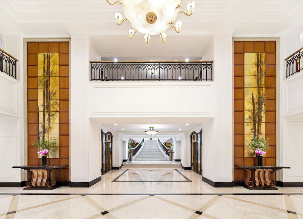 Jin Jiang Hotel 8/50