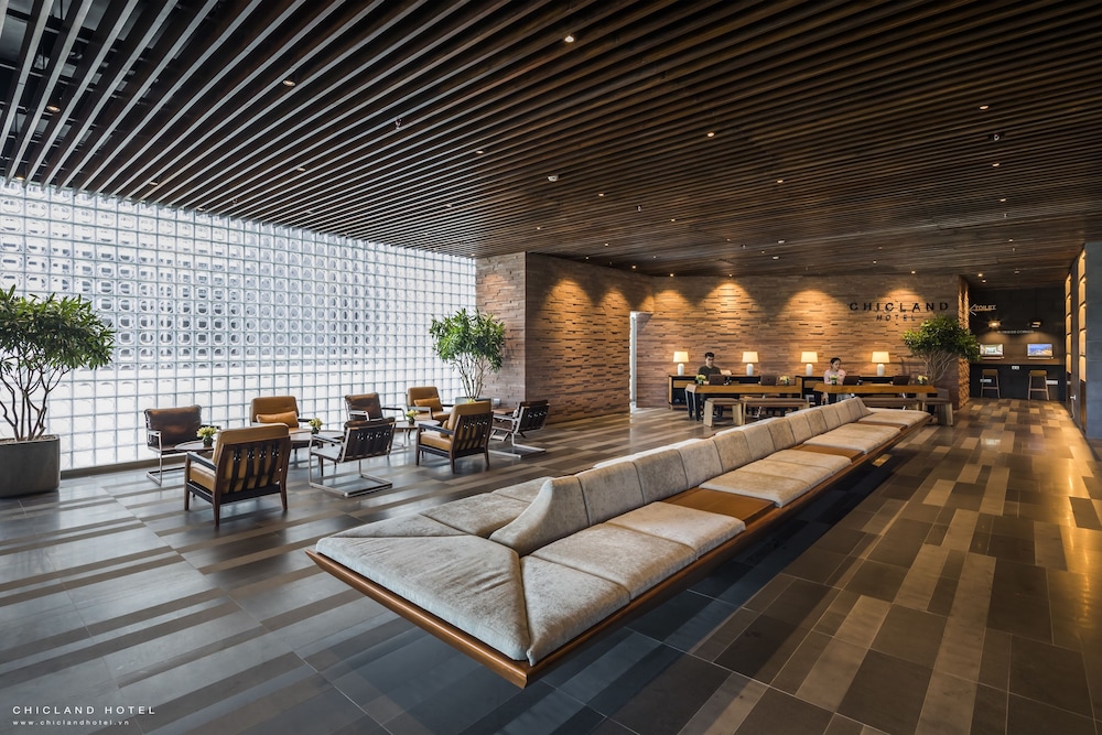 Chicland Da Nang Beach Hotel 37/72