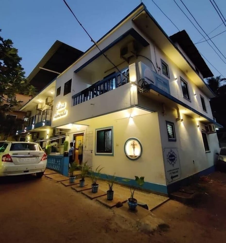 Casa Almeida Guest House photo1