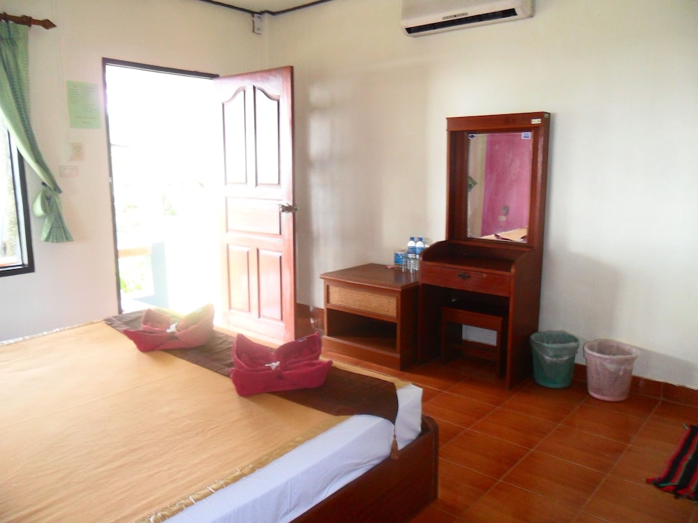 Lanta Palm Beach Resort 23/60