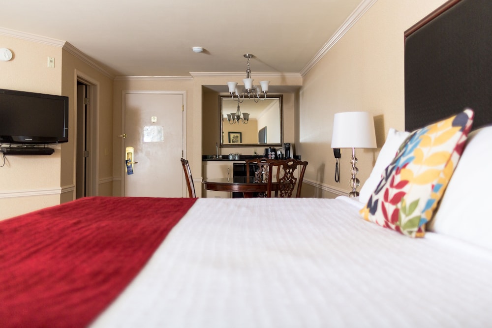 Wingate by Wyndham Bellingham Heritage Inn 15/48