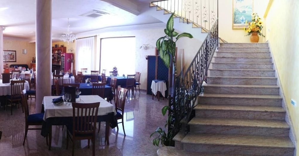 Cordial Hotel 25/33
