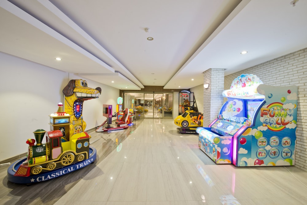 Raymar Resort and Aqua 32/50