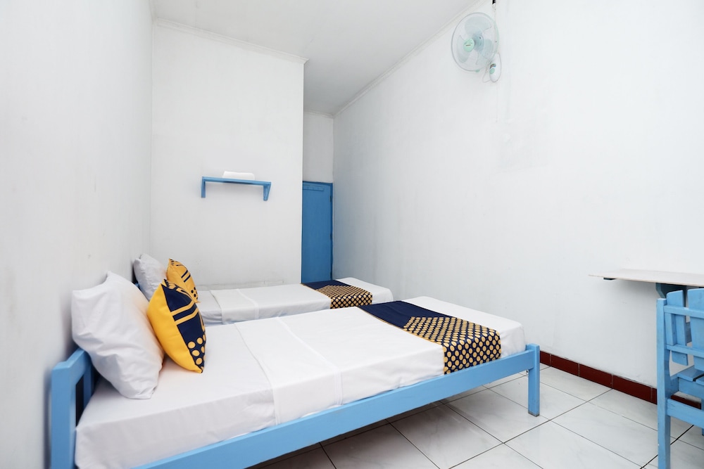 SPOT ON 2289 Hotel Saudara 6/26