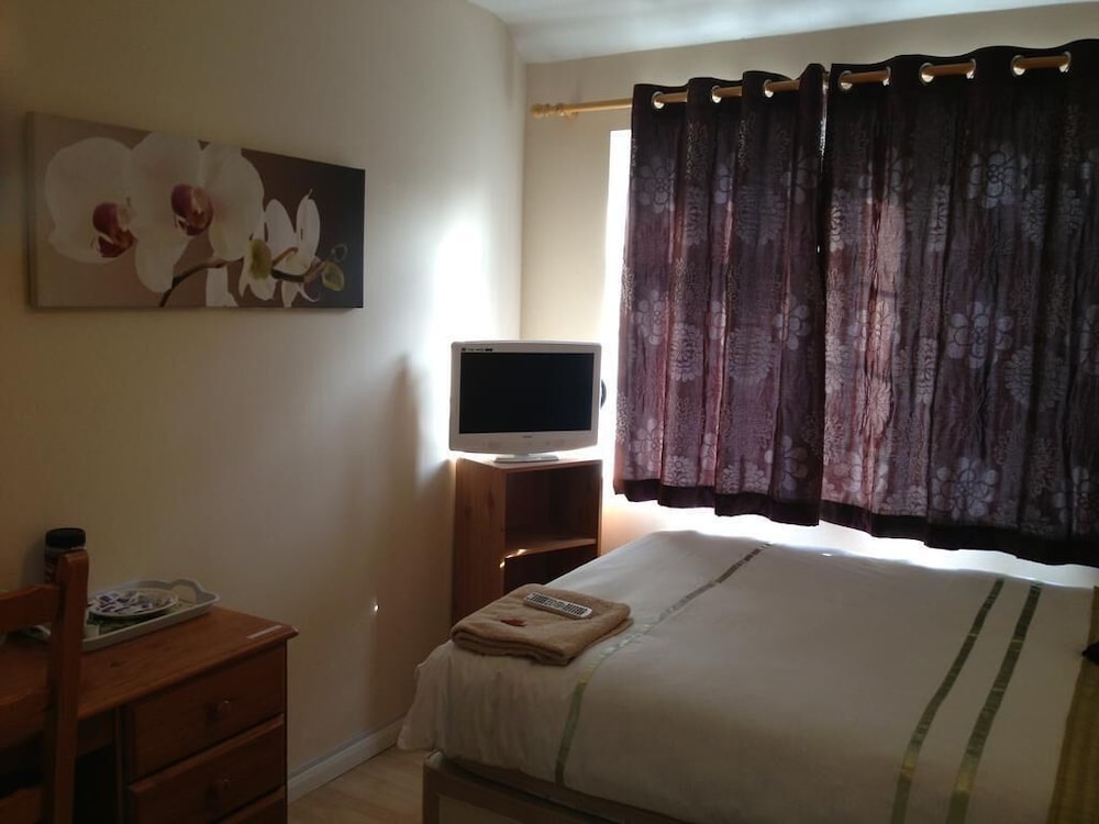 Apple House Guest House Heathrow Airport 23/31