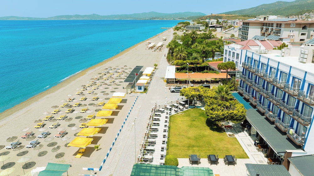 GUMULDUR MAVI DENIZ HOTEL 4/50