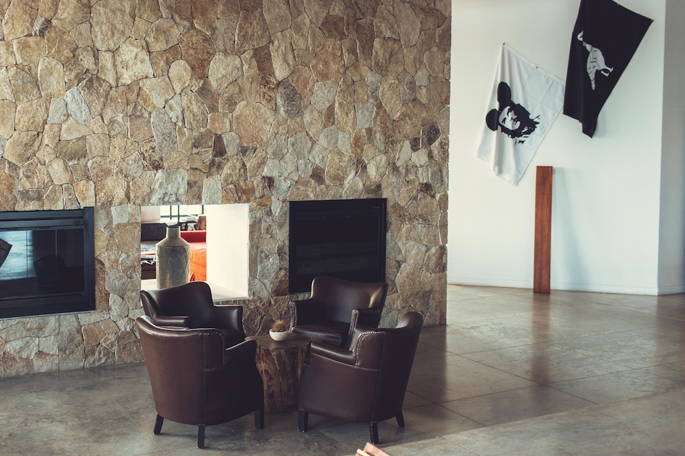 El Ganzo Hotel 65/76