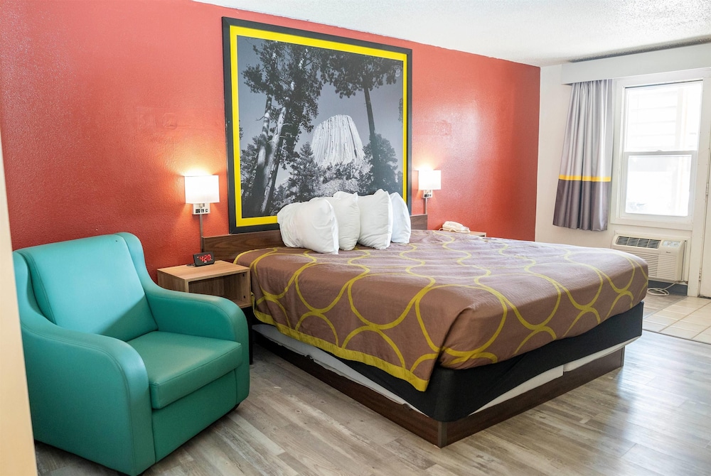 Super 8 by Wyndham Newcastle 15/59