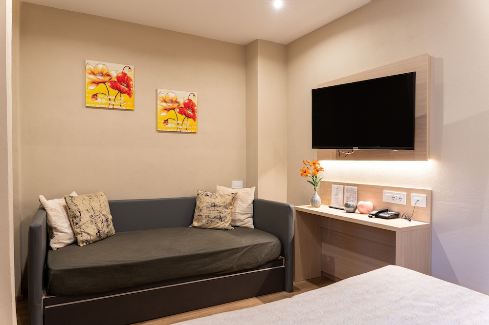 Hotel Victoria Cuneo 32/50