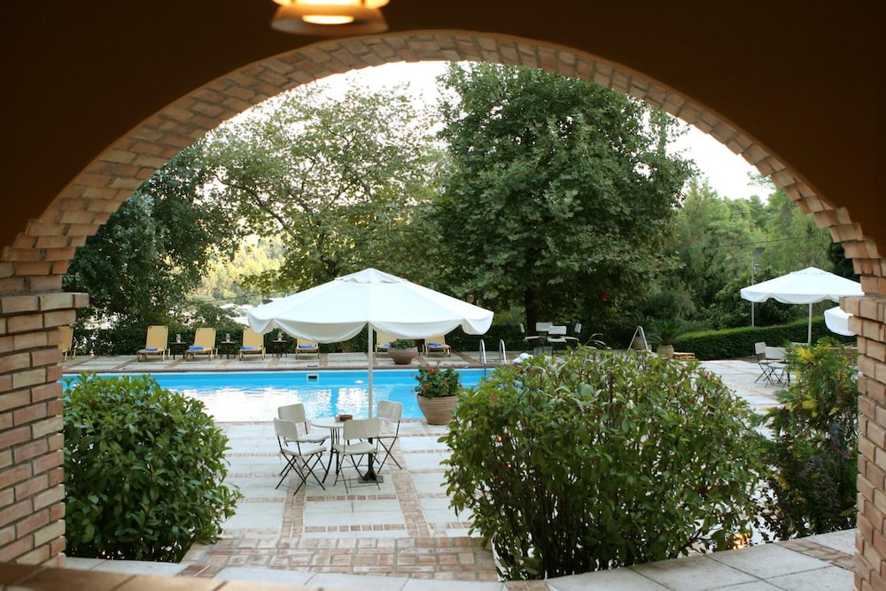 Antonios 28/38