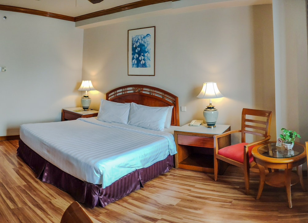 Sabah Oriental Hotel 14/69