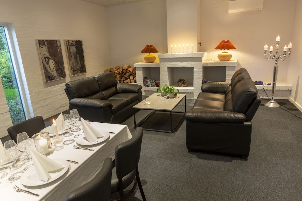 Hotel Birkegaarden 32/49