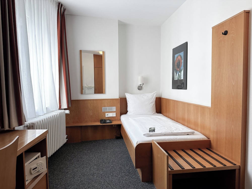 Berliner Hof 14/46
