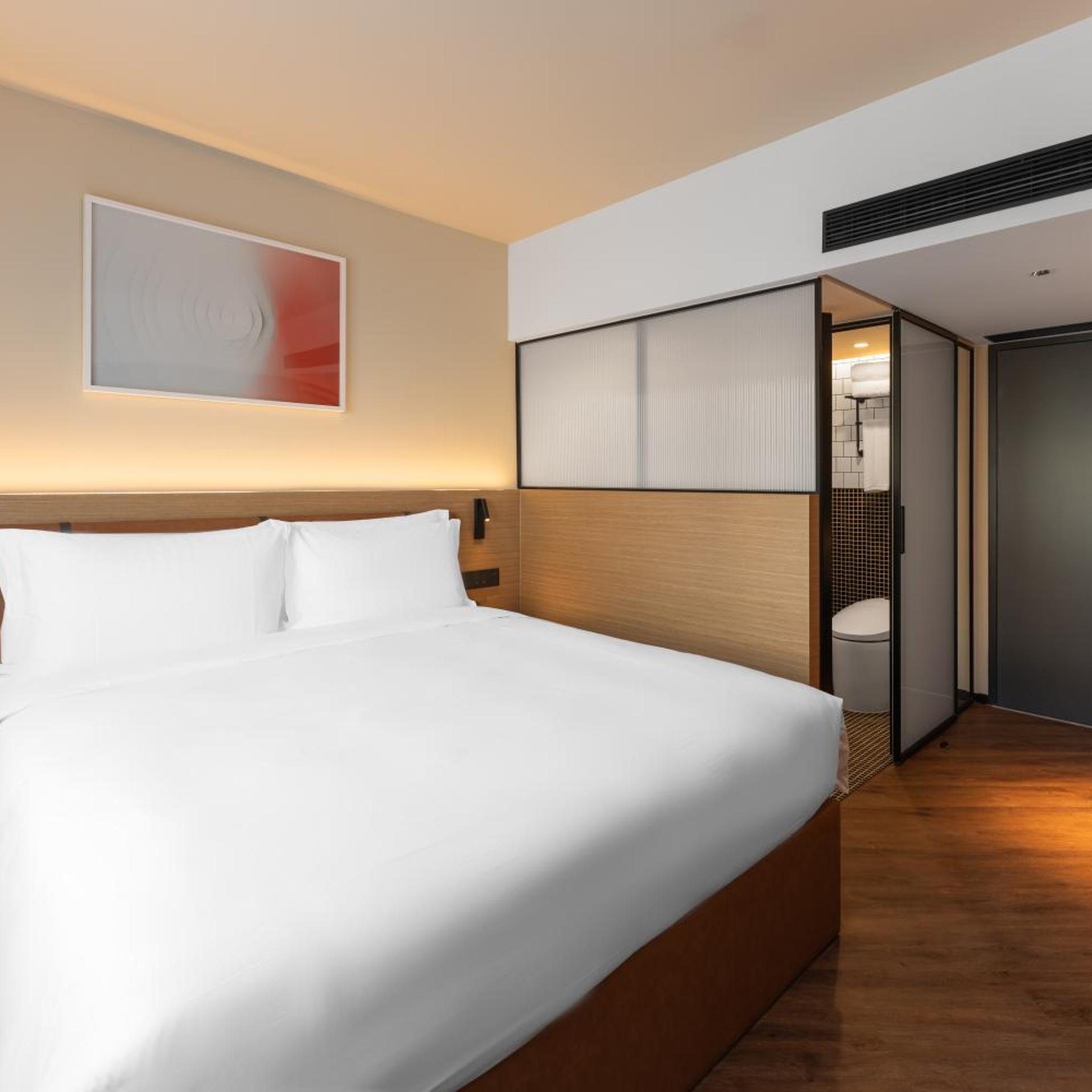 Mia Hotel-Xuhui Jiaotong University 6/50