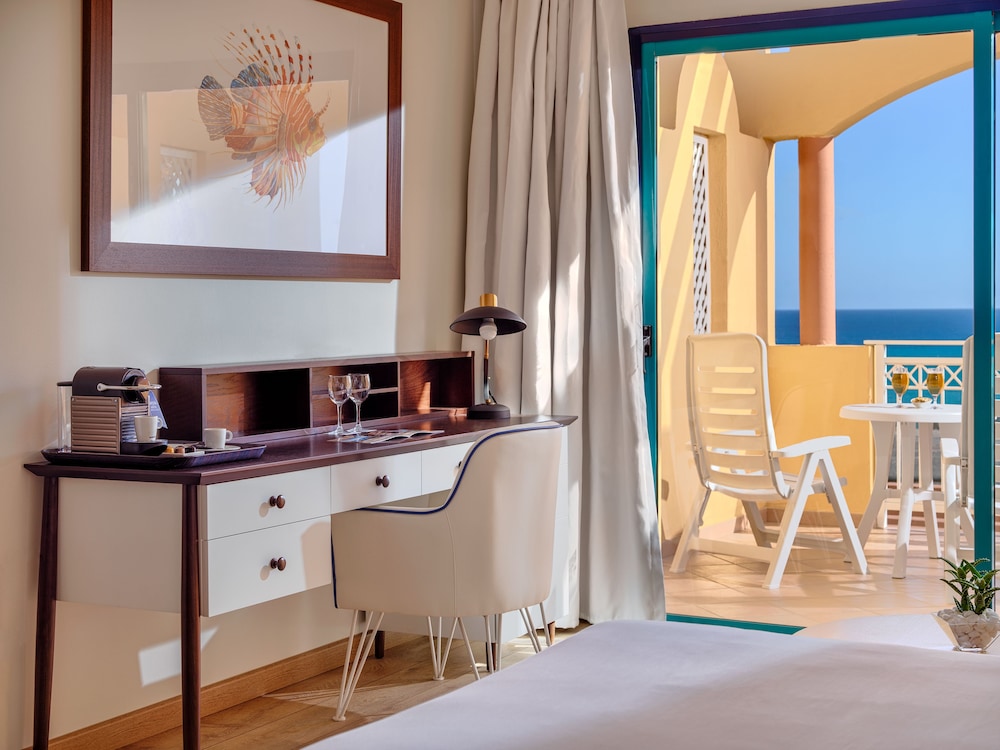 H10 Playa Esmeralda - Adults Only 62/73