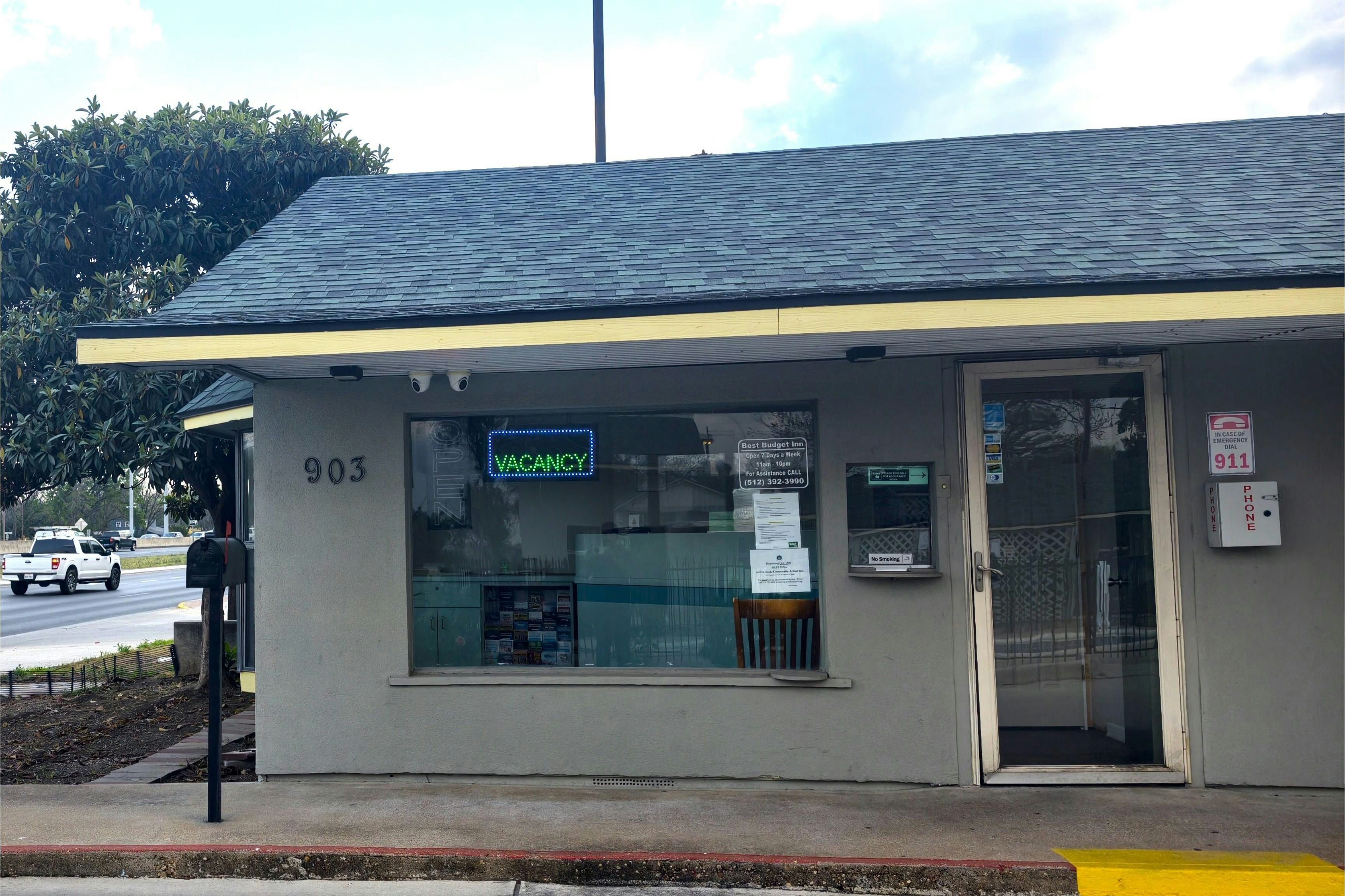 Best Budget Inn San Marcos, TX 2/31