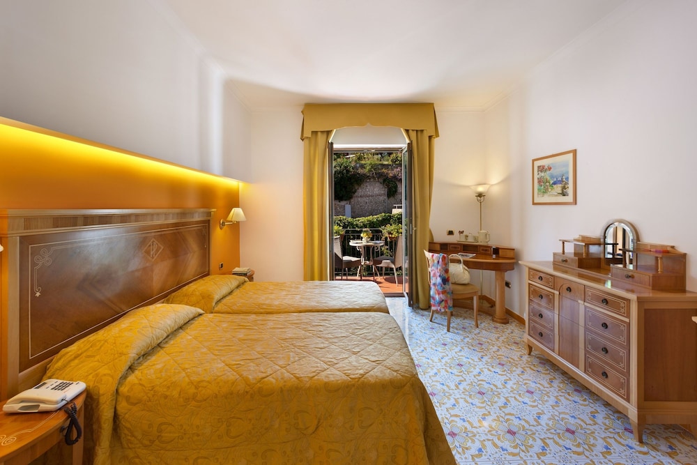 Grand Hotel President 30/69